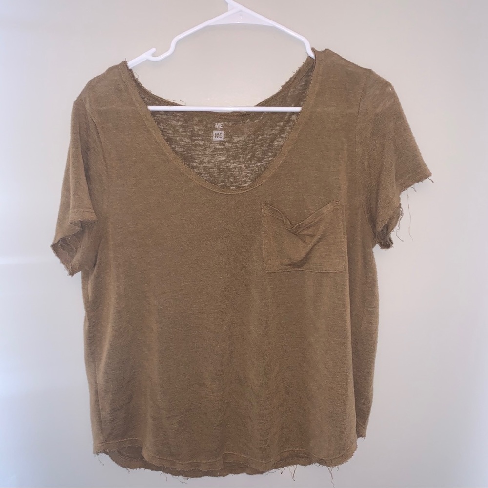 Scoop neck top